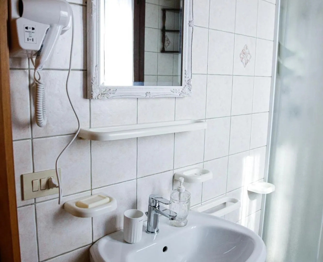 Floreal House - Classic Style Apartment Rovigo